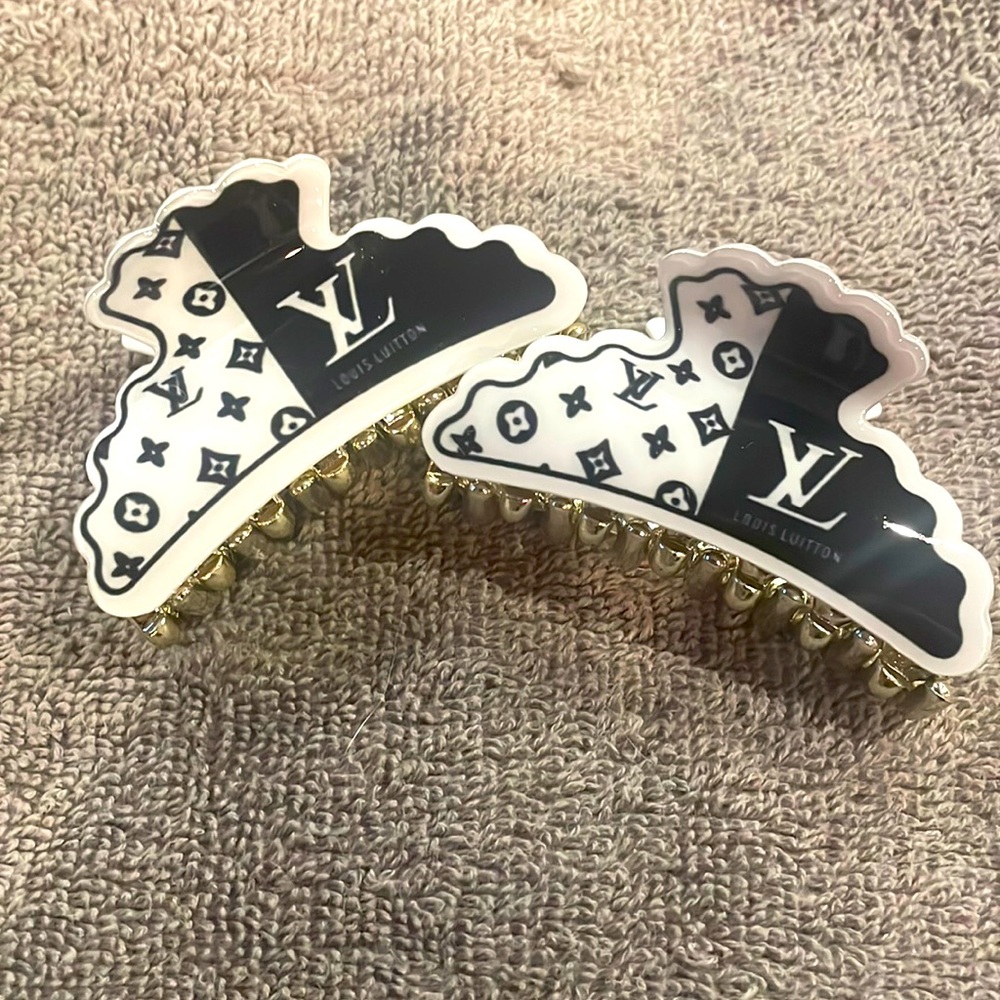 2 piece LV claw hair clips